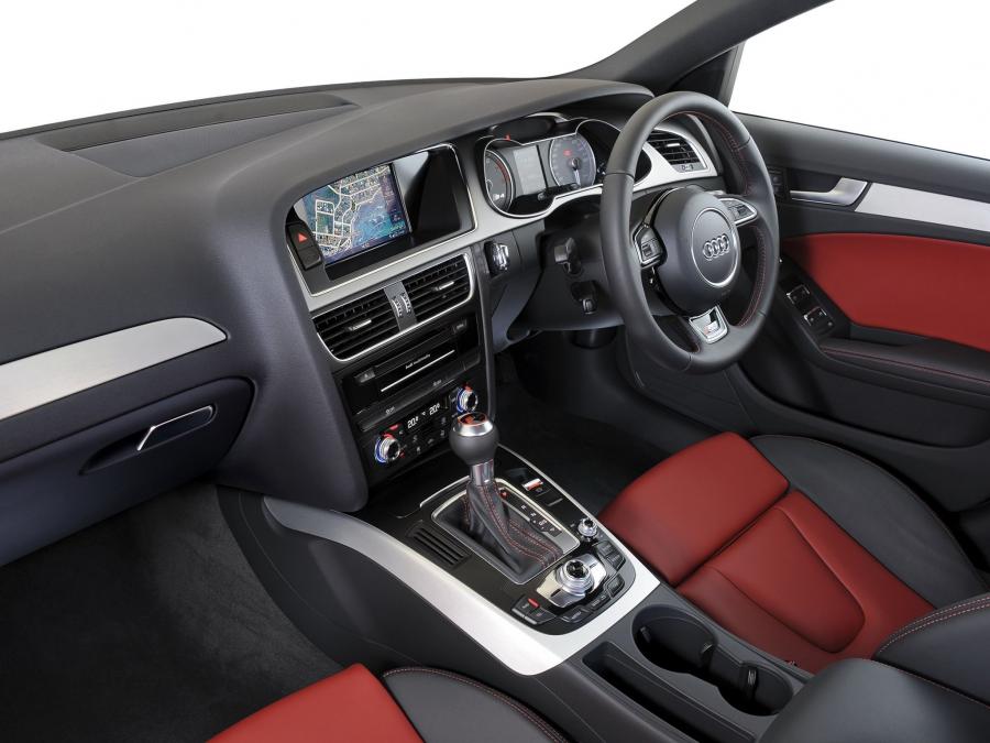 Торпедо Audi S4 Sedan (B8, 8K) 2012 года  (ZA) (фото 12 из 16)